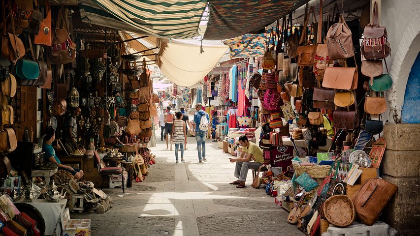 Souk-el-had-agadir-allee-marchande